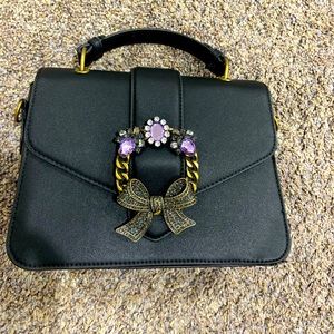 Aldo bag top handle. use in very good condition